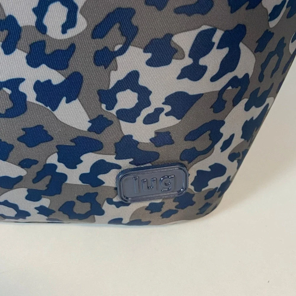 Lug Chomper Insulated Lunch Bag Blue Gray Leopard Crossbody Convertible Tote